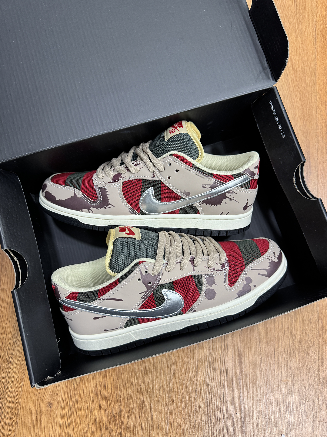 Nike Sb Dunk Freddy Krueger 2