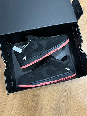 Nike Sb Dunk Pigeon 
