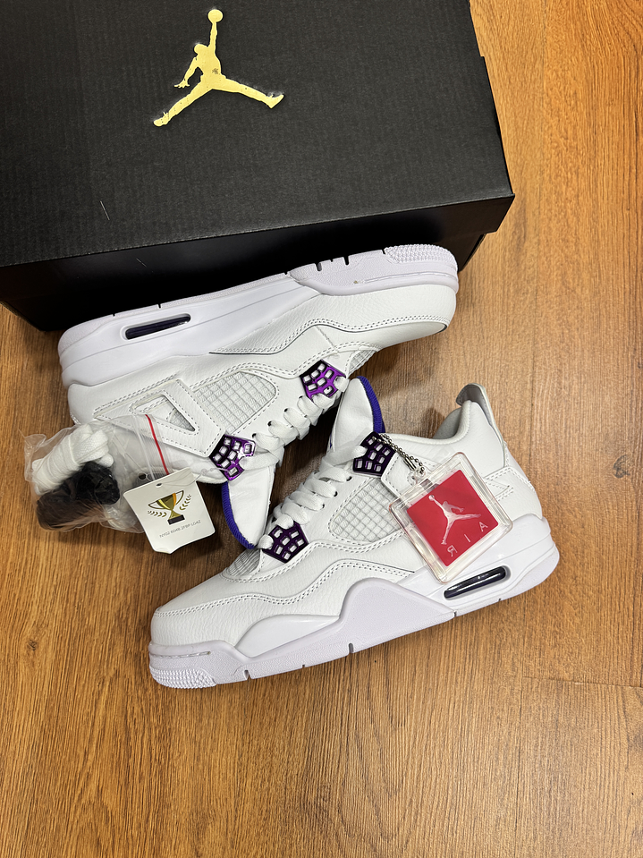 Jordan Retro 4 Metallic Purpple  2