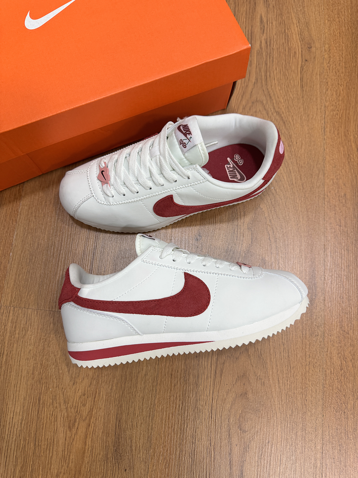 Nike Cortez San Valentín  2