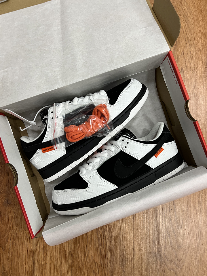 Nike Sb Dunk TightBooth  2