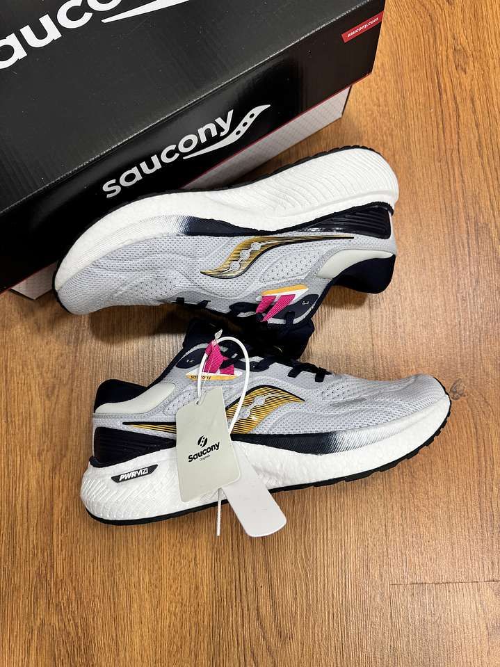 Saucony Surge 1 White Blue 2