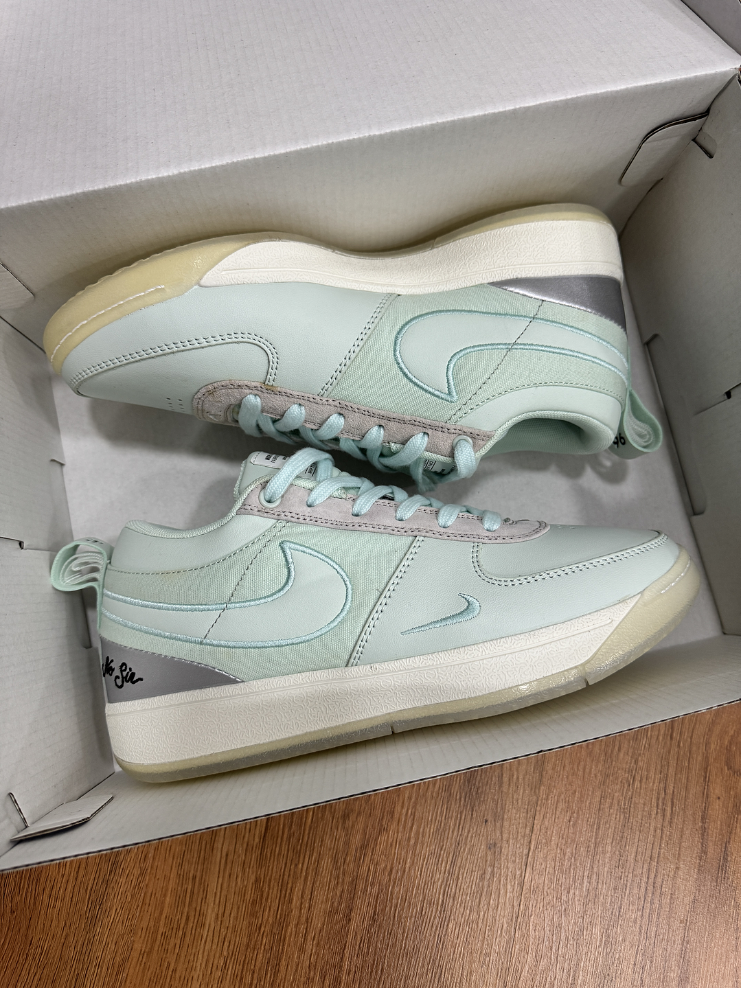 Nike Book 1 Moss Point 1