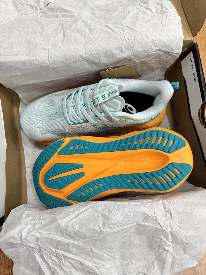 Asics Novablast 5 Green Orange  3