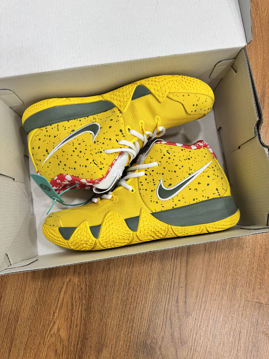 Nike Kyrie 4 Yellow Lobster 2