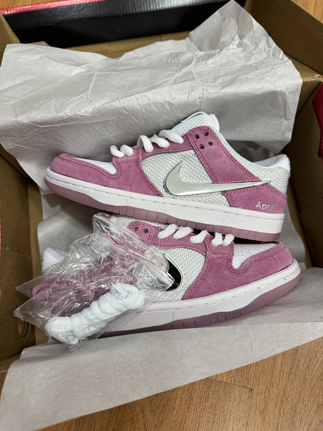 Nike Sb Dunk April Pink  1