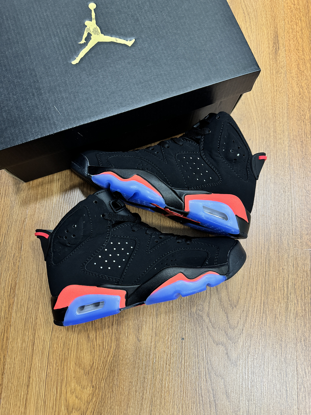 Jordan Retro 6 Infrared  1