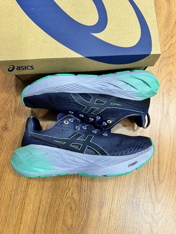 Asics Novablast 4 Dark Blue  2