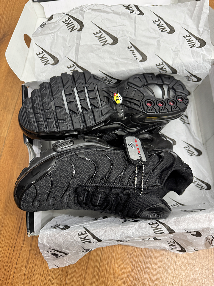 Nike Air Max Tn Negra  3