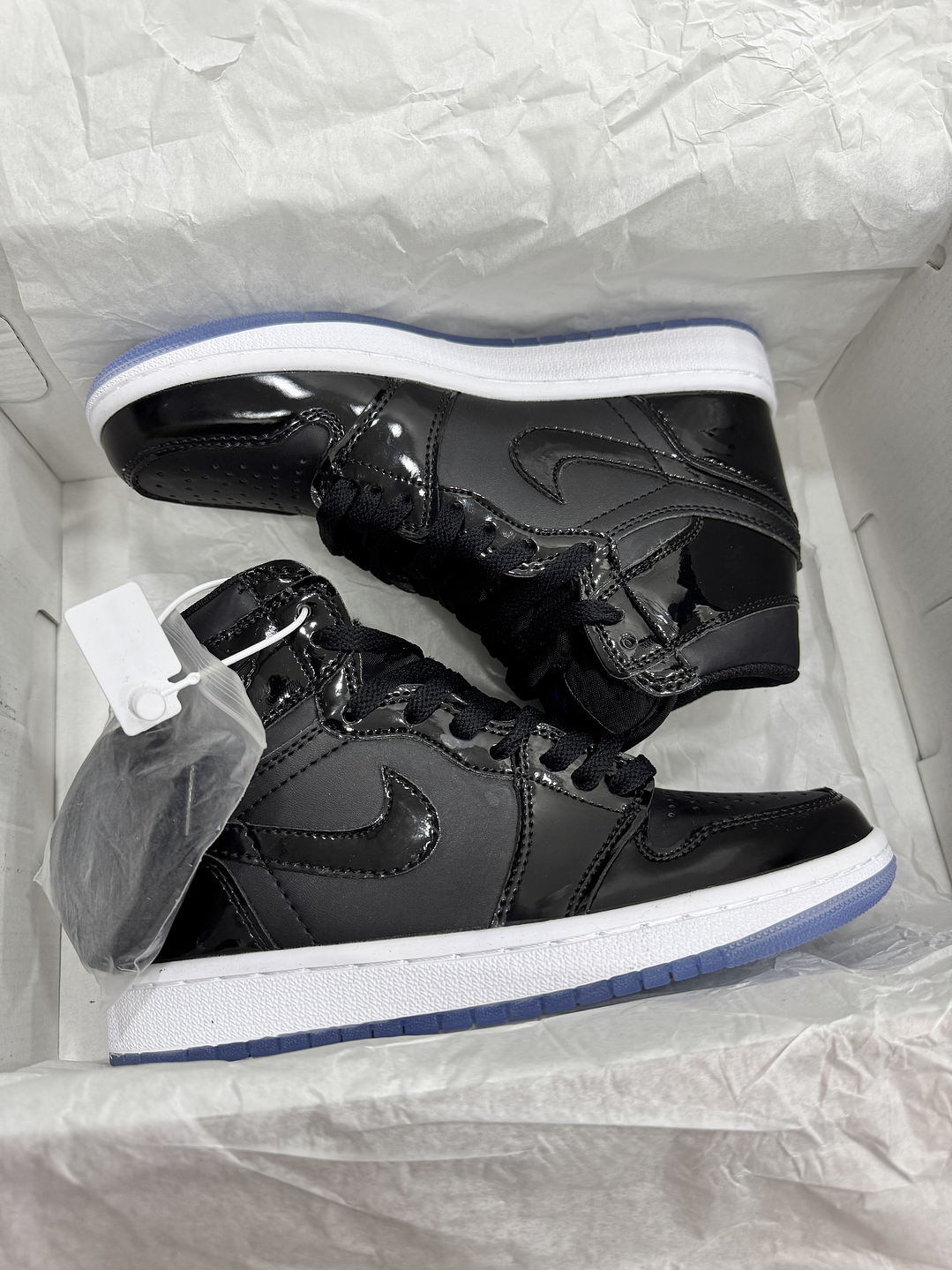 Jordan Retro 1 Mid Space Jam  2