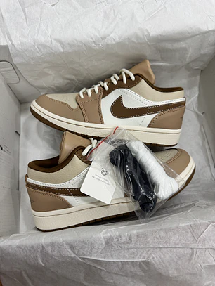 Jordan Retro 1 Low Creme 