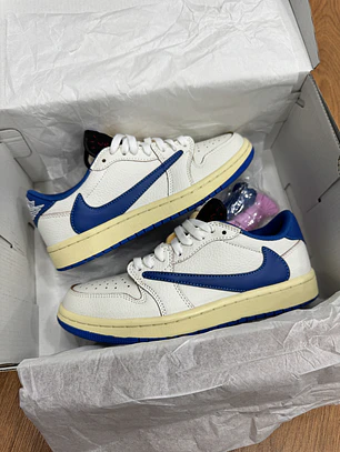 Jordan Retro 1 Low Travis Fragment