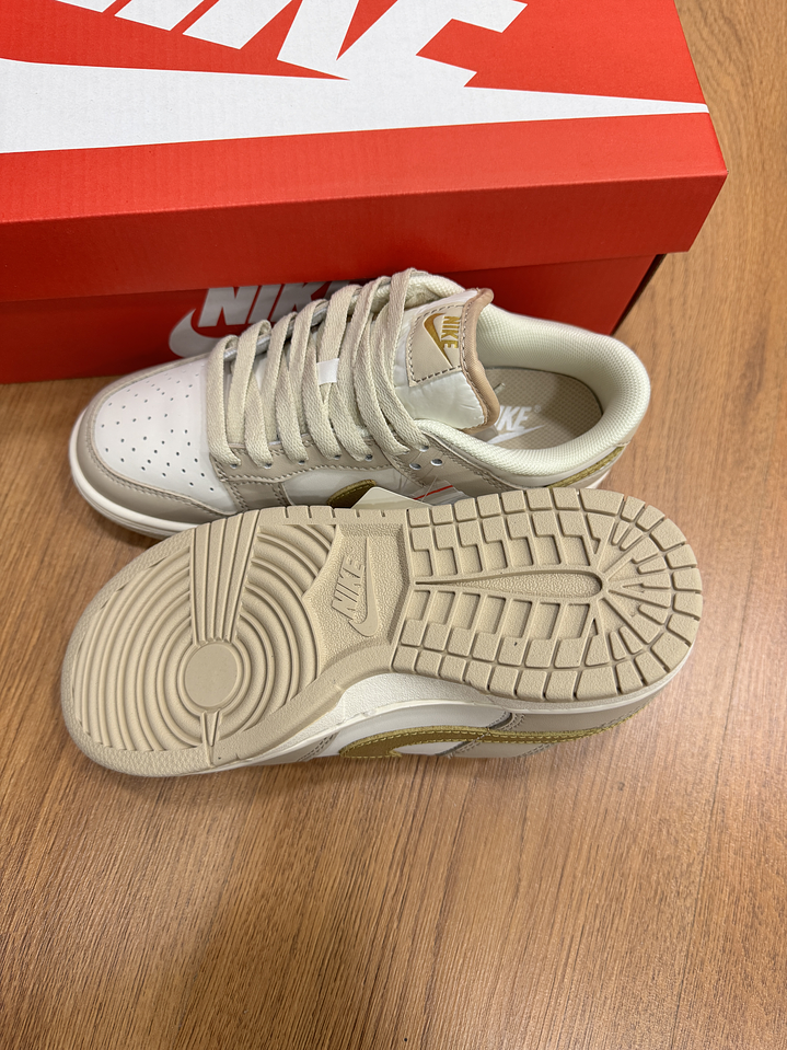Nike Sb Dunk Gold Swoosh  3