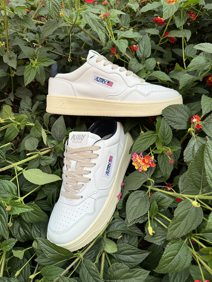 Autry Medalist Low Unisex White  4