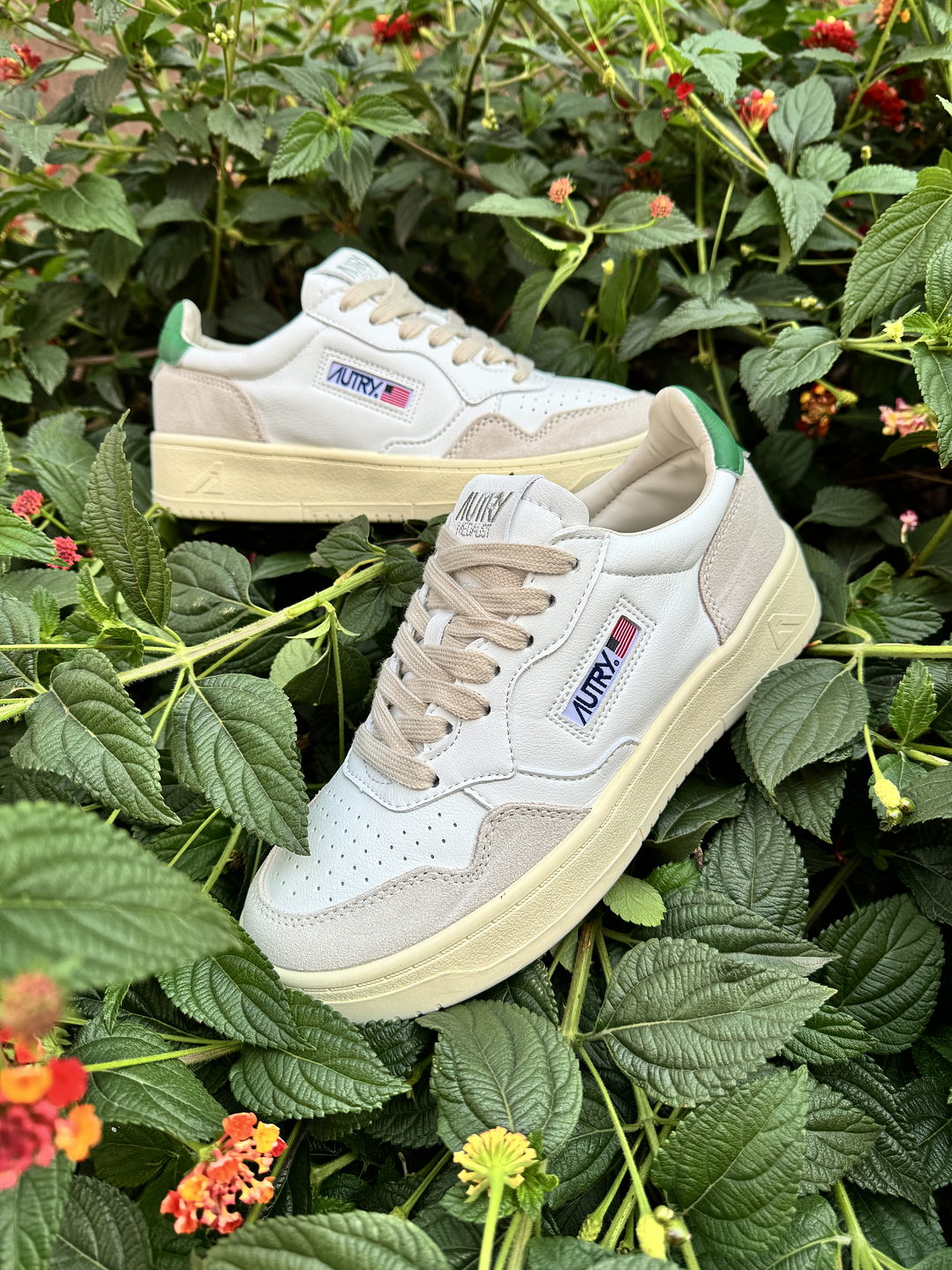 Autry Medalist Low Unisex White Green  3