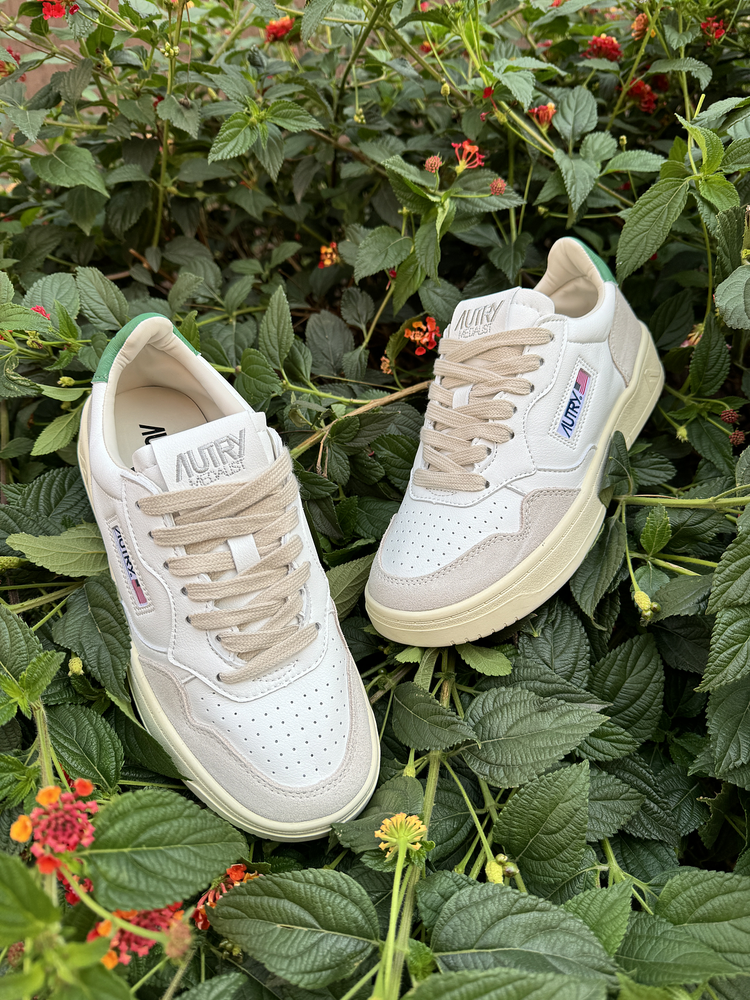 Autry Medalist Low Unisex White Green  4