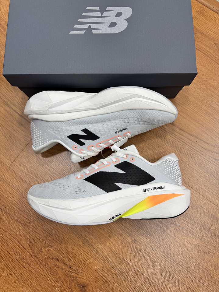 New Balance Trainer V3 White  2