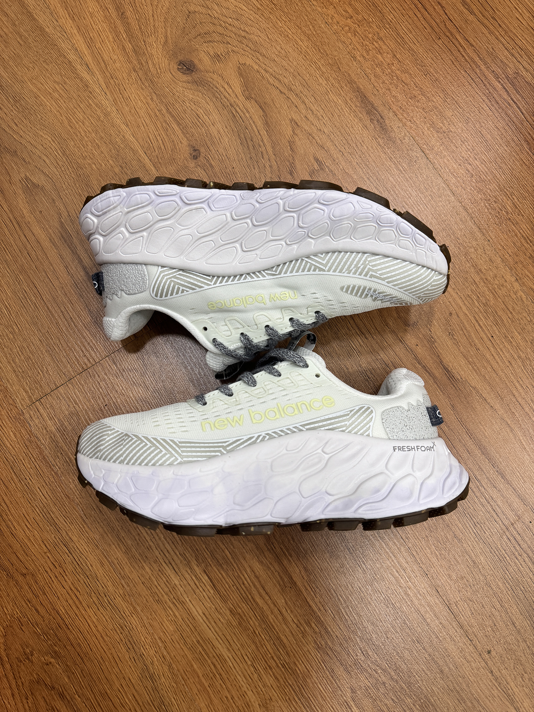 New Balance Trail More V3 White  2