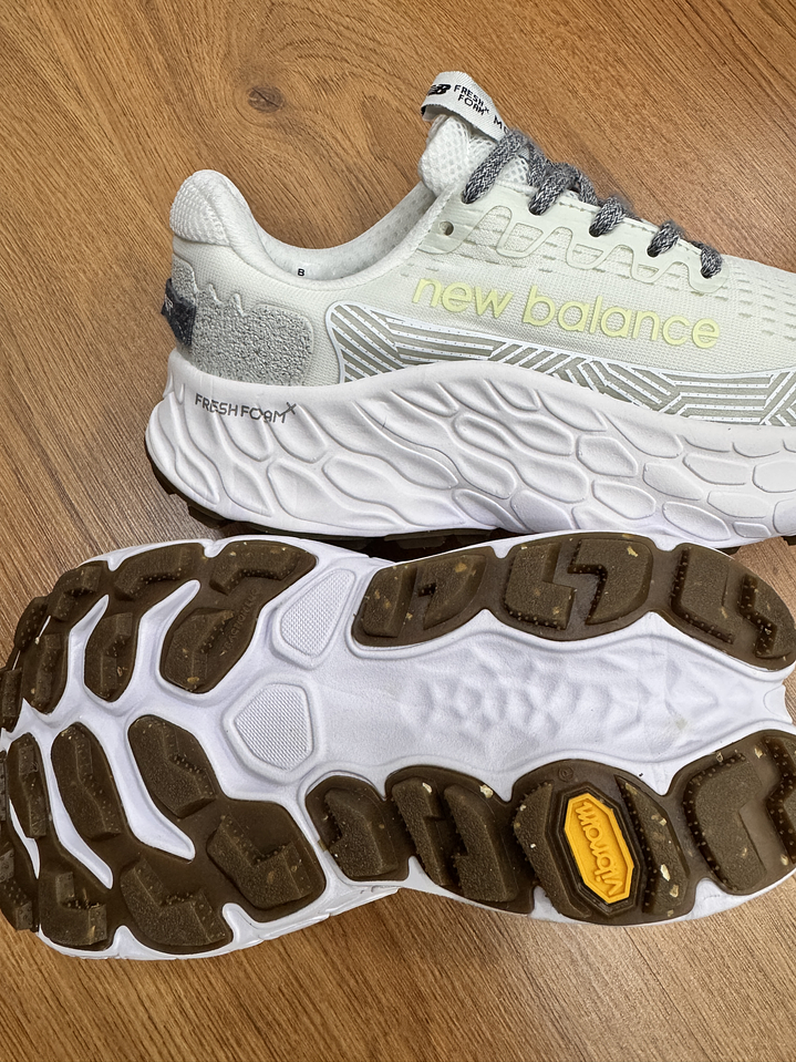 New Balance Trail More V3 White  3