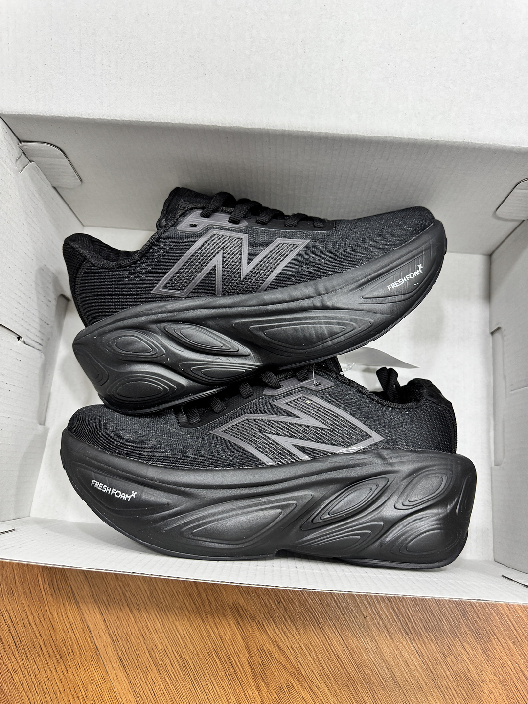 New Balance Fresh Foam More Black  1