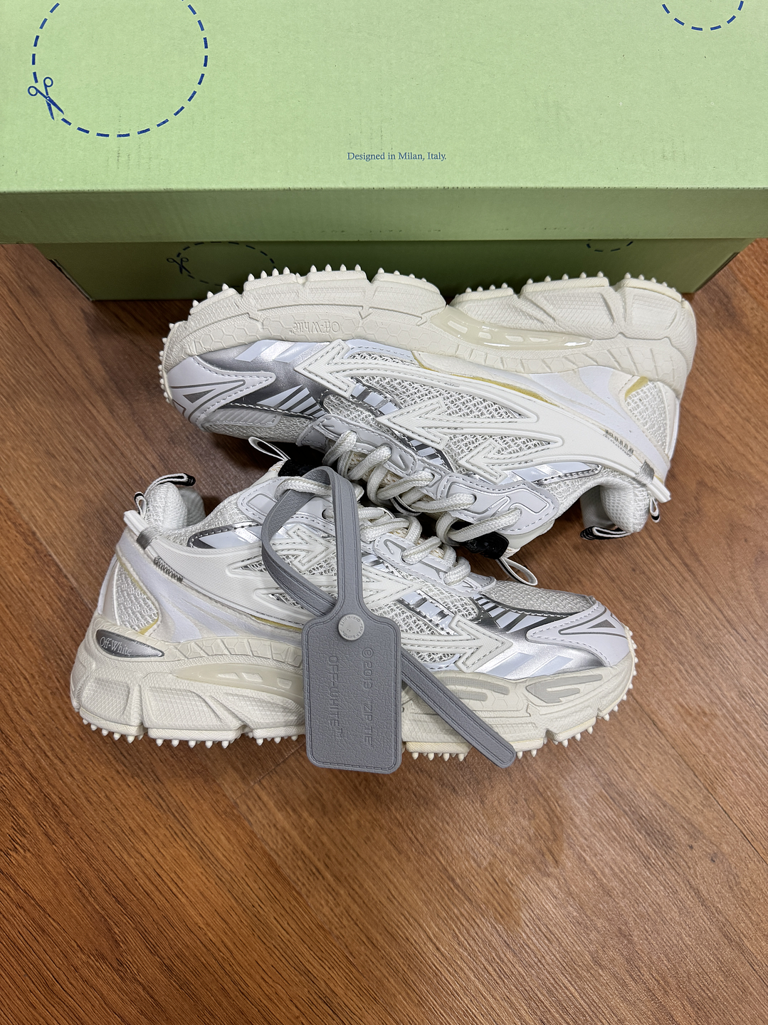 Off White Be Right Back White 2