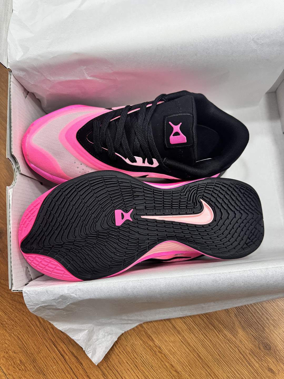 Nike A’ja One Hyper Pink  2
