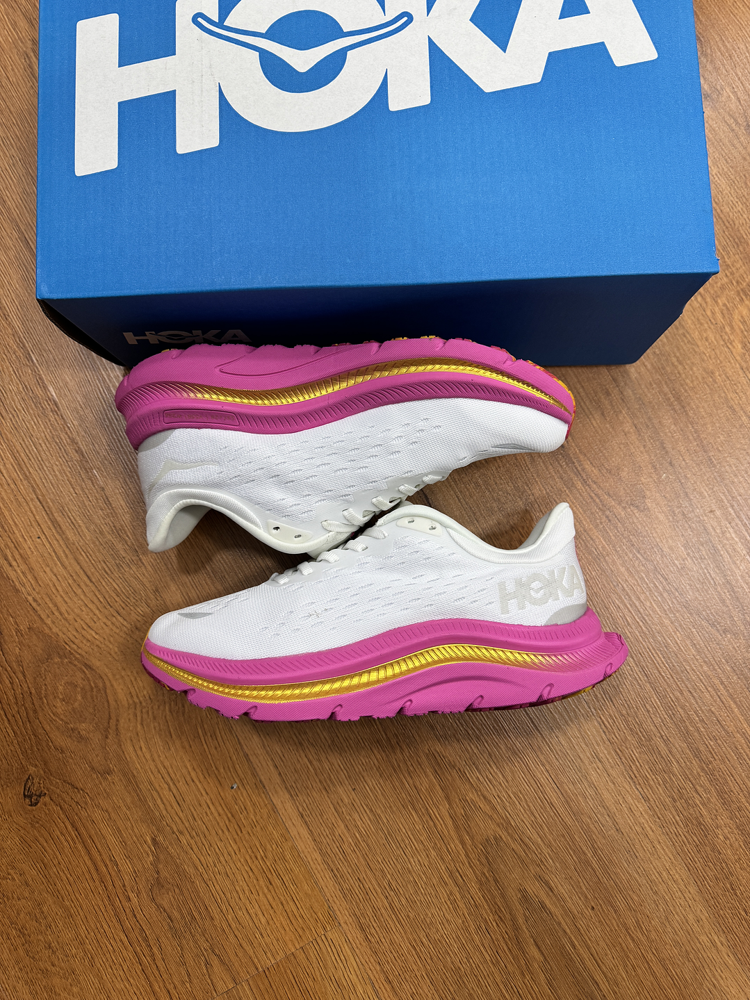 Hoka Kawana White Pink  2