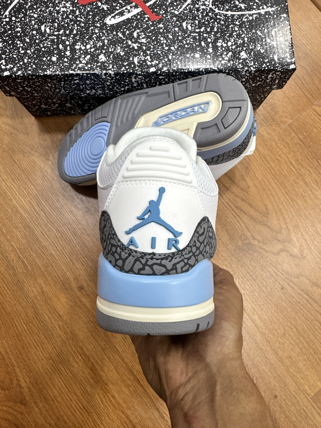 Jordan Retro 3 White Blue UNC 3