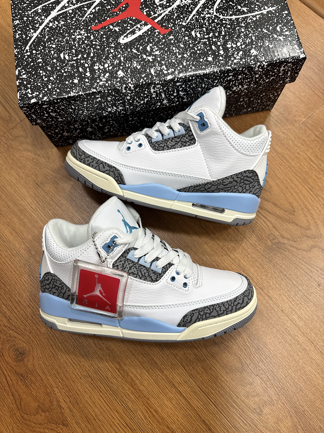 Jordan Retro 3 White Blue UNC 2