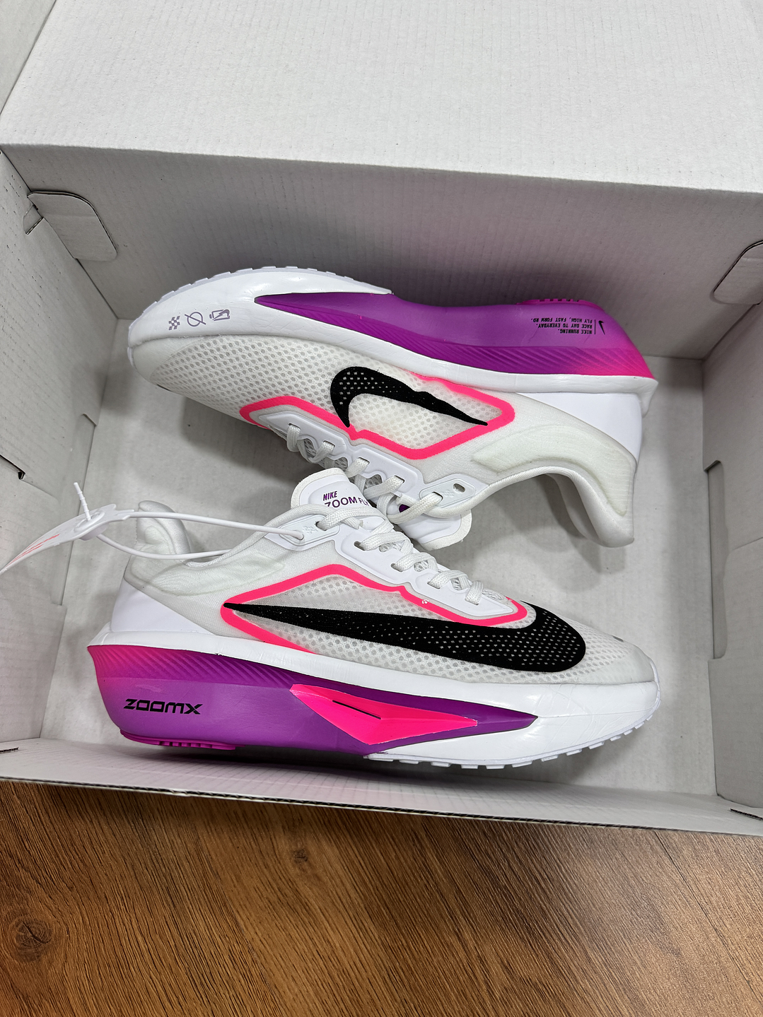 Nike Zoom Fly 6 Blanco Fucsia 3