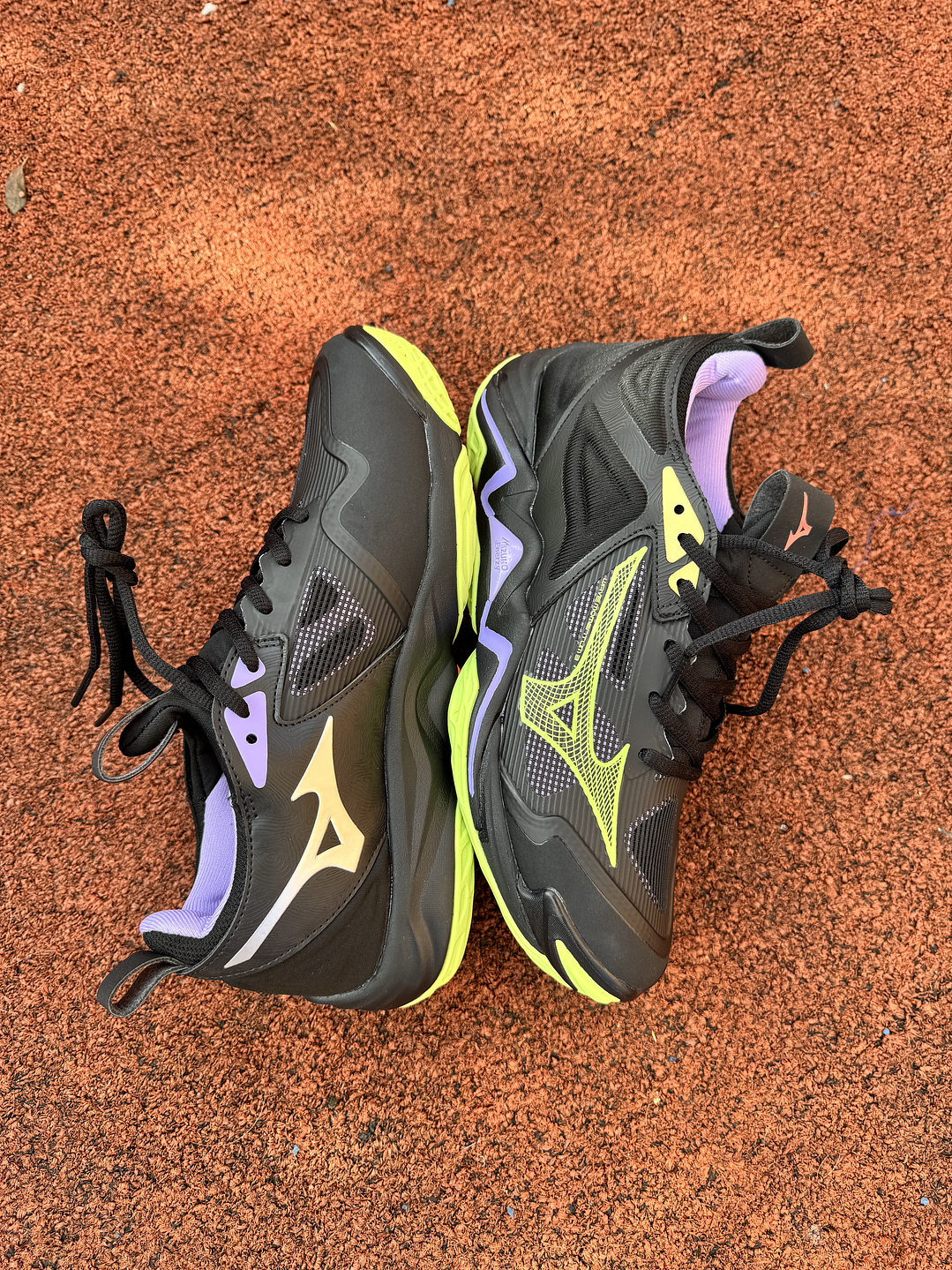 Mizuno Momentum 3 Black  2