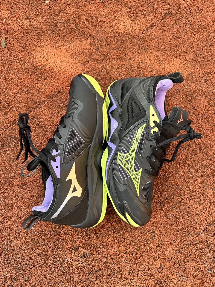 Mizuno Momentum 3 Black  2
