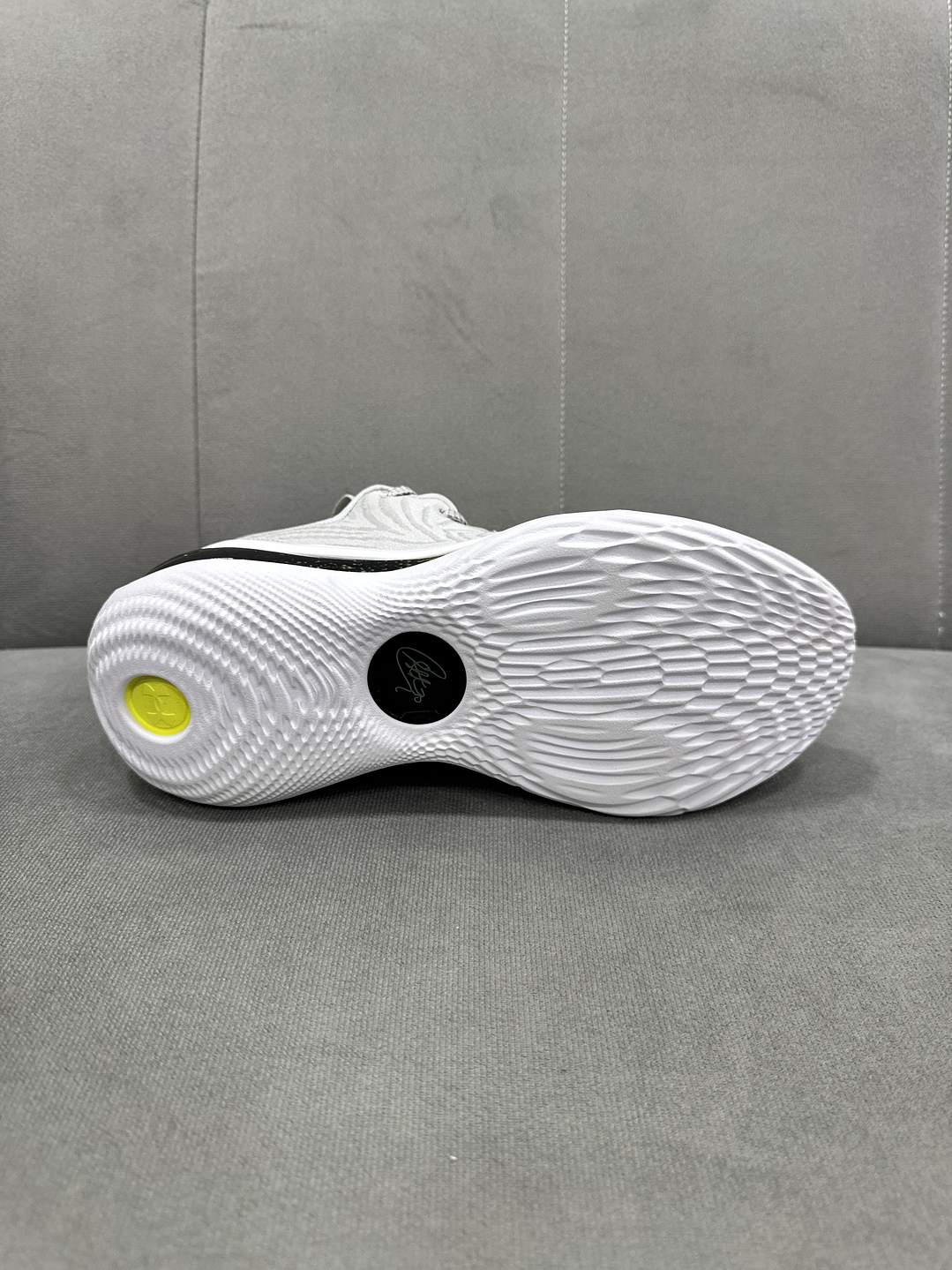 Under Armour Curry 12 Grey  2