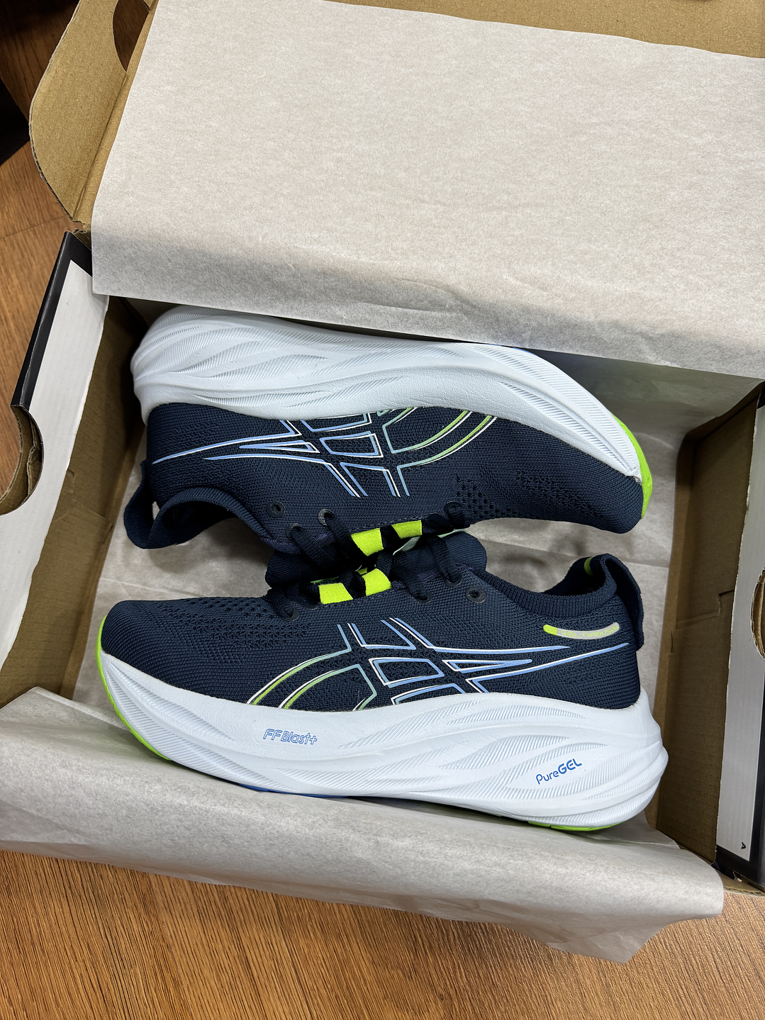 Asics Nimbus 26 Blue  2