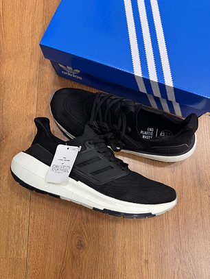 Adidas Ultraboost Light Black 