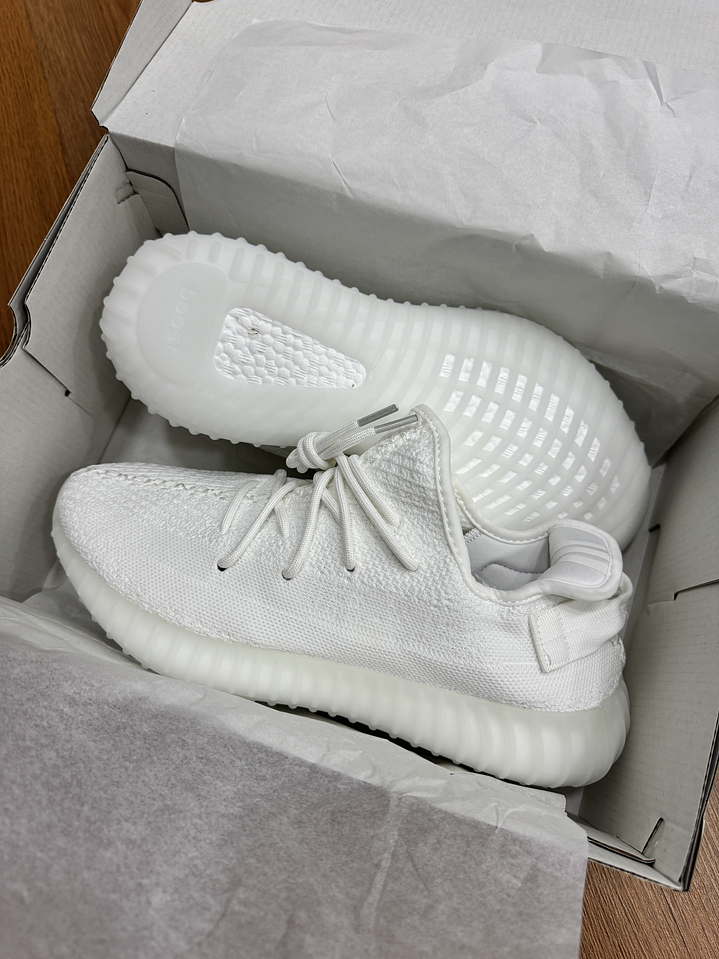 Adidas Yeezy 350 White  2
