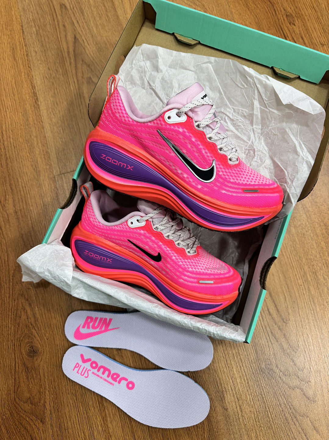 Nike Vomero Plus Pink 2