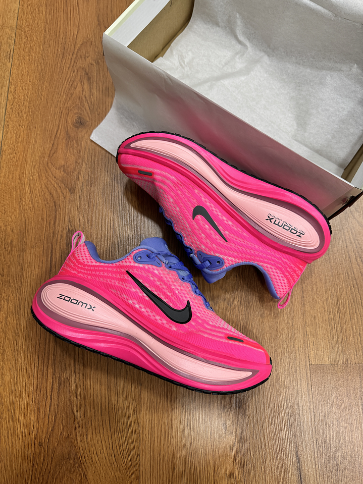 Nike Vomero Plus Fucsia  2