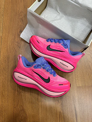 Nike Vomero Plus Fucsia 