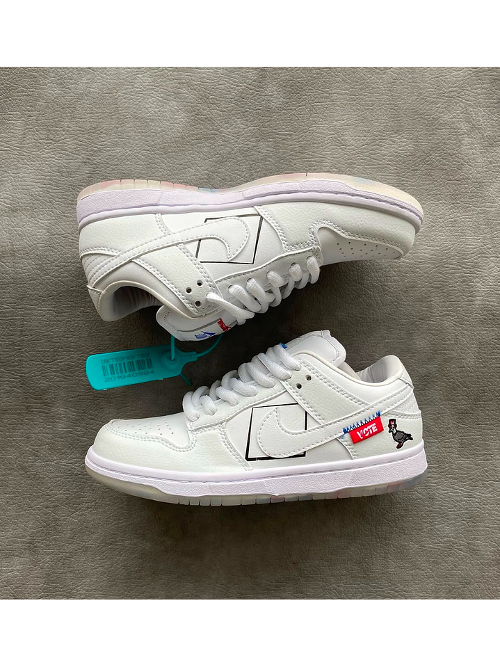 Nike Sb Dunk X Vote  3