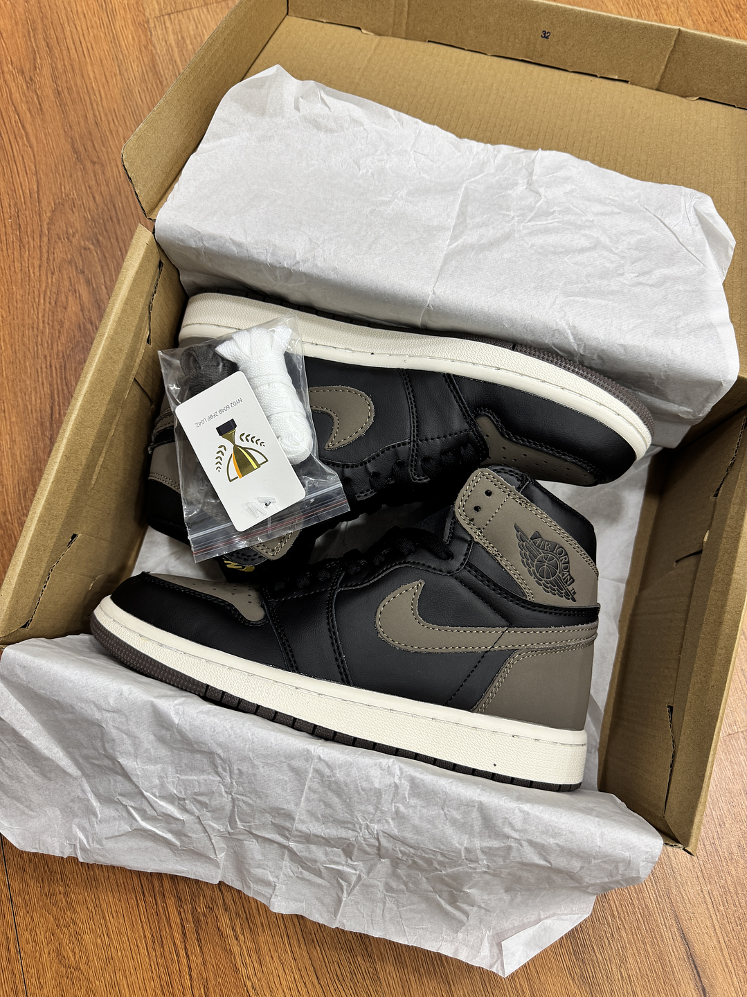 Jordan Retro 1 Palomino  1