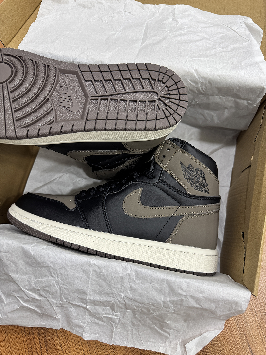 Jordan Retro 1 Palomino  3