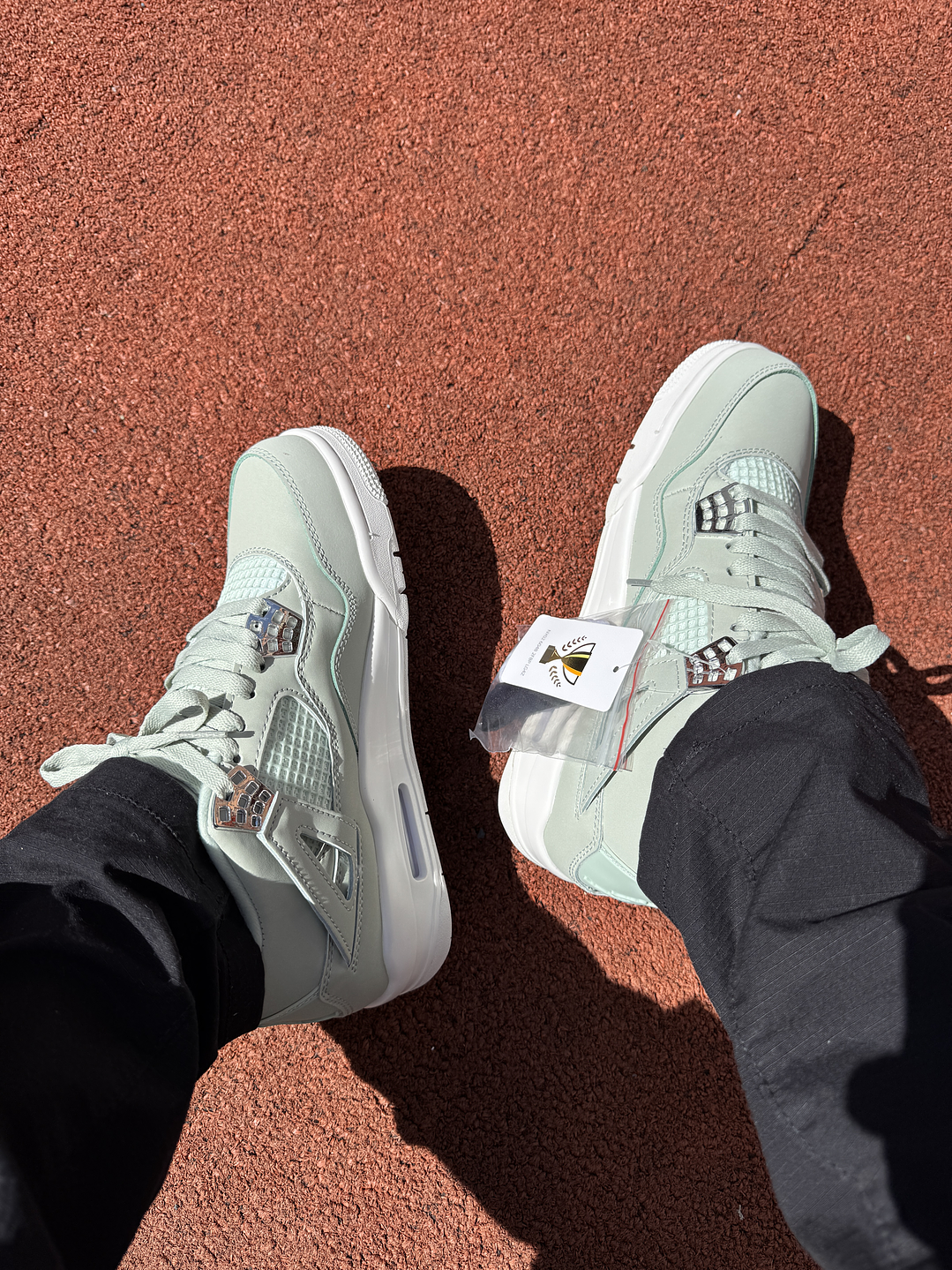 Jordan Retro 4 Seafoam  2