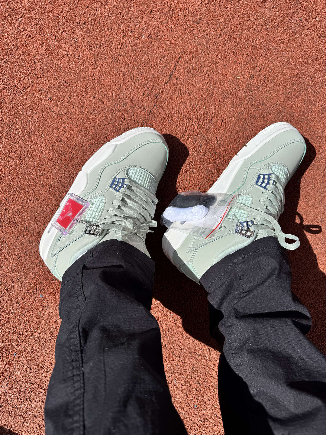 Jordan Retro 4 Seafoam  3