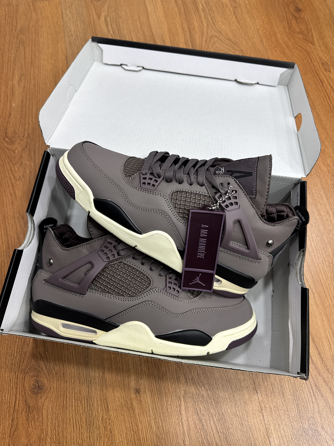 Jordan Retro 4 A Ma Maniere Brown 2