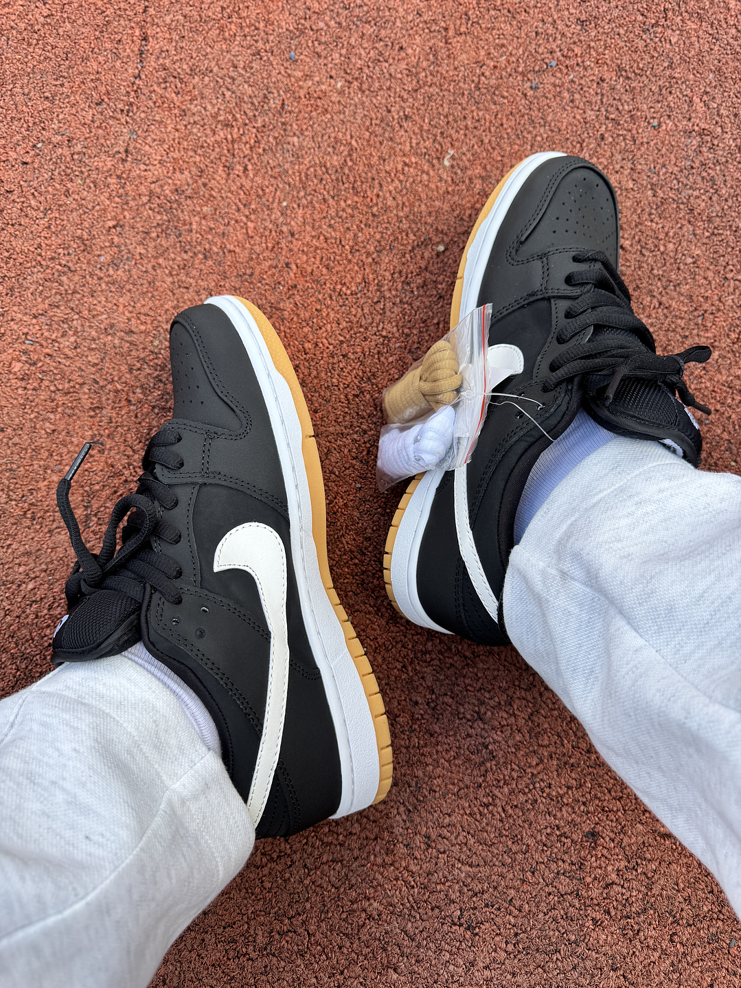 Nike Sb Dunk Black Gum  4