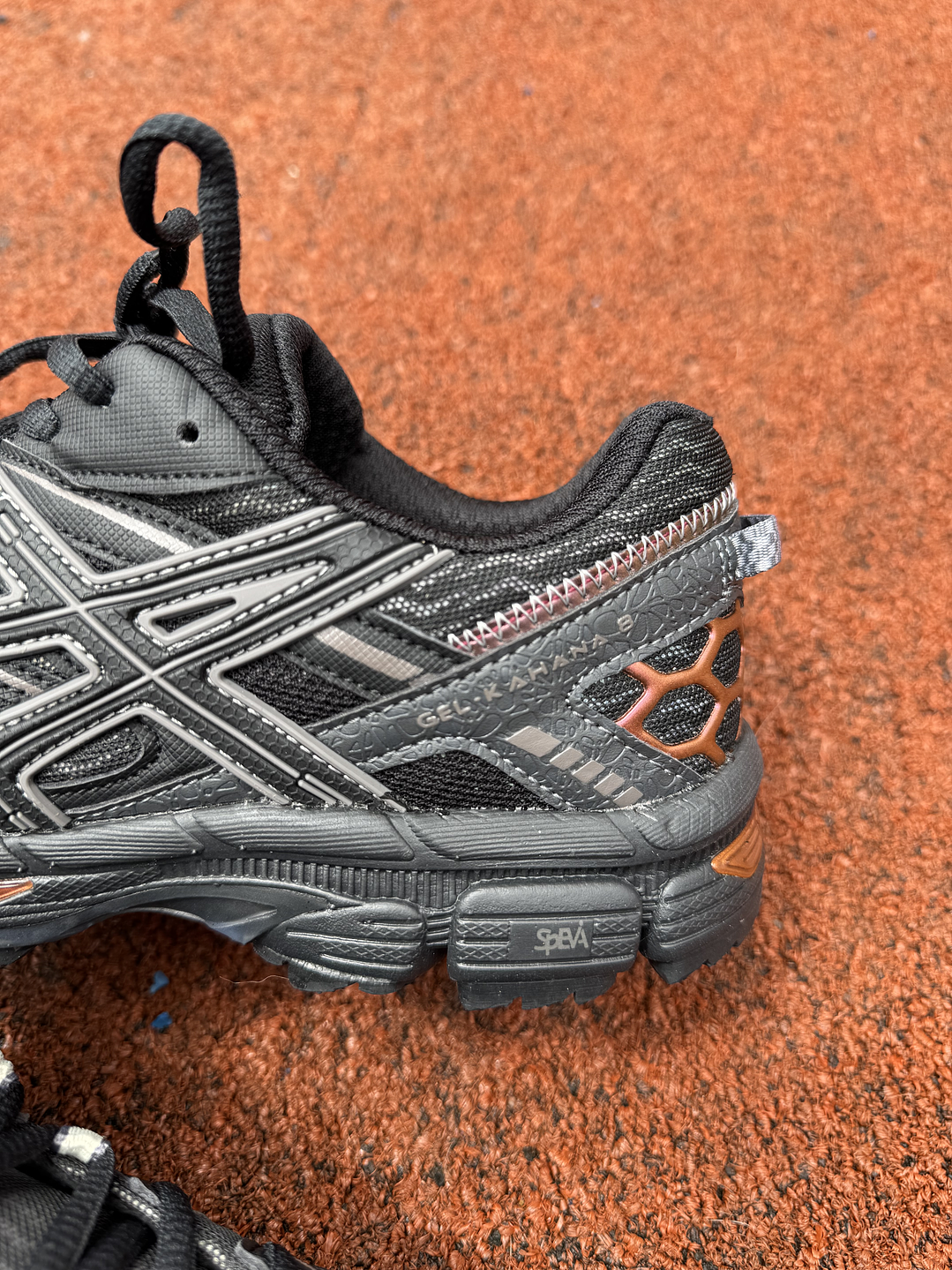 Asics Kahana 8 Black  7