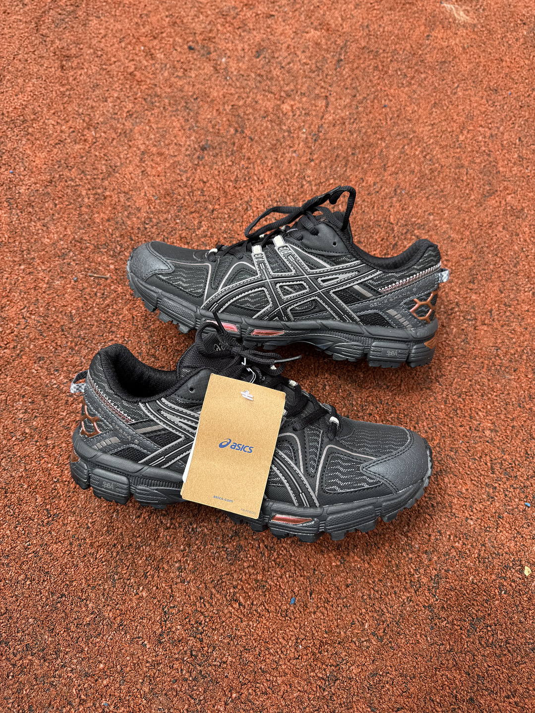 Asics Kahana 8 Black  1