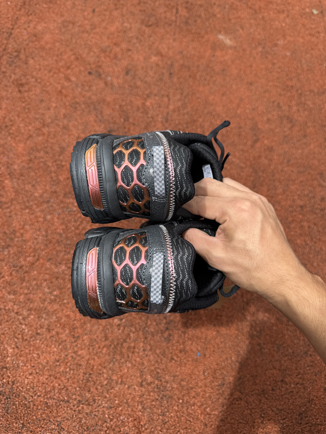 Asics Kahana 8 Black  4