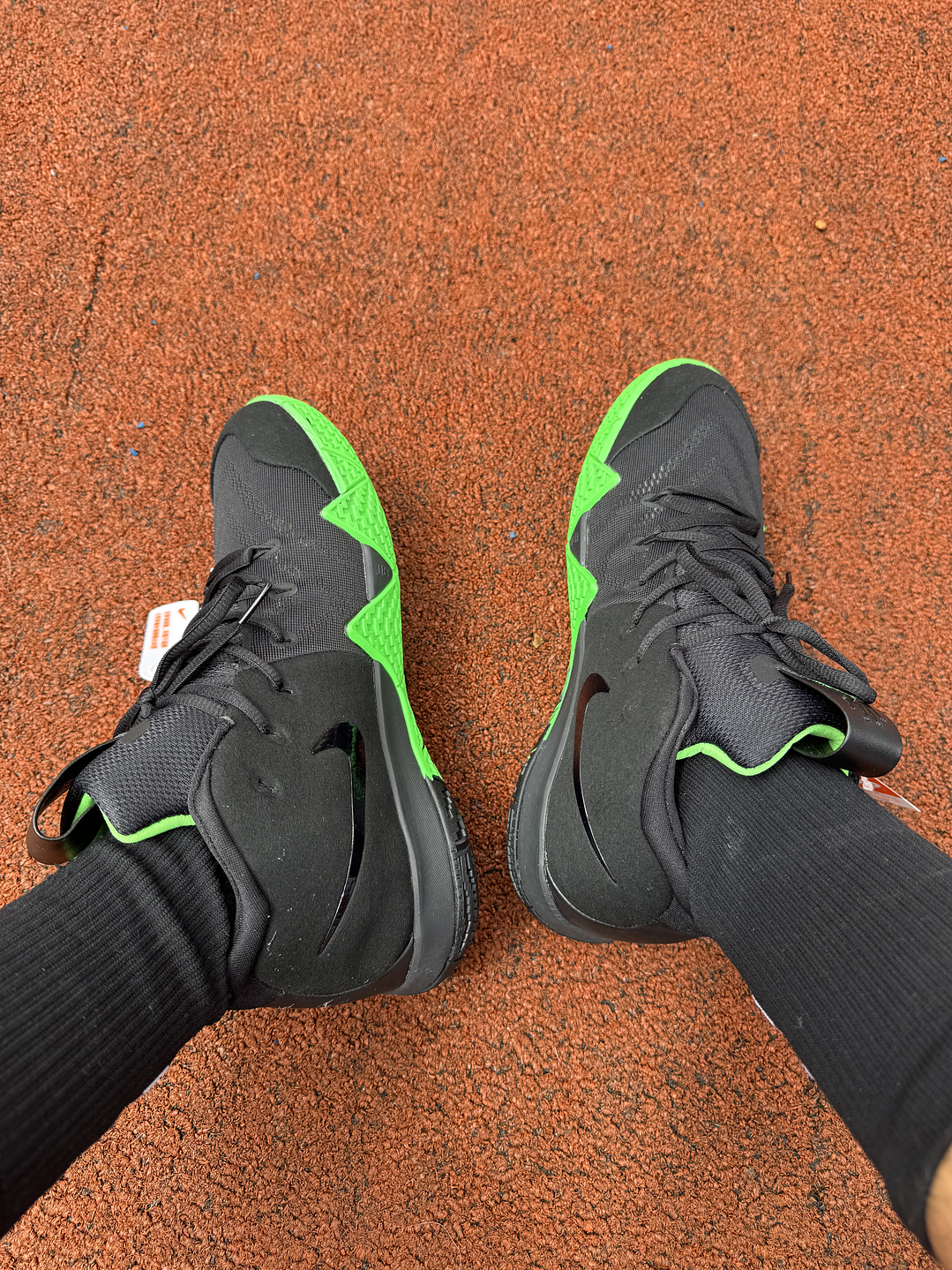 Nike Kyrie 4 Haloween  2